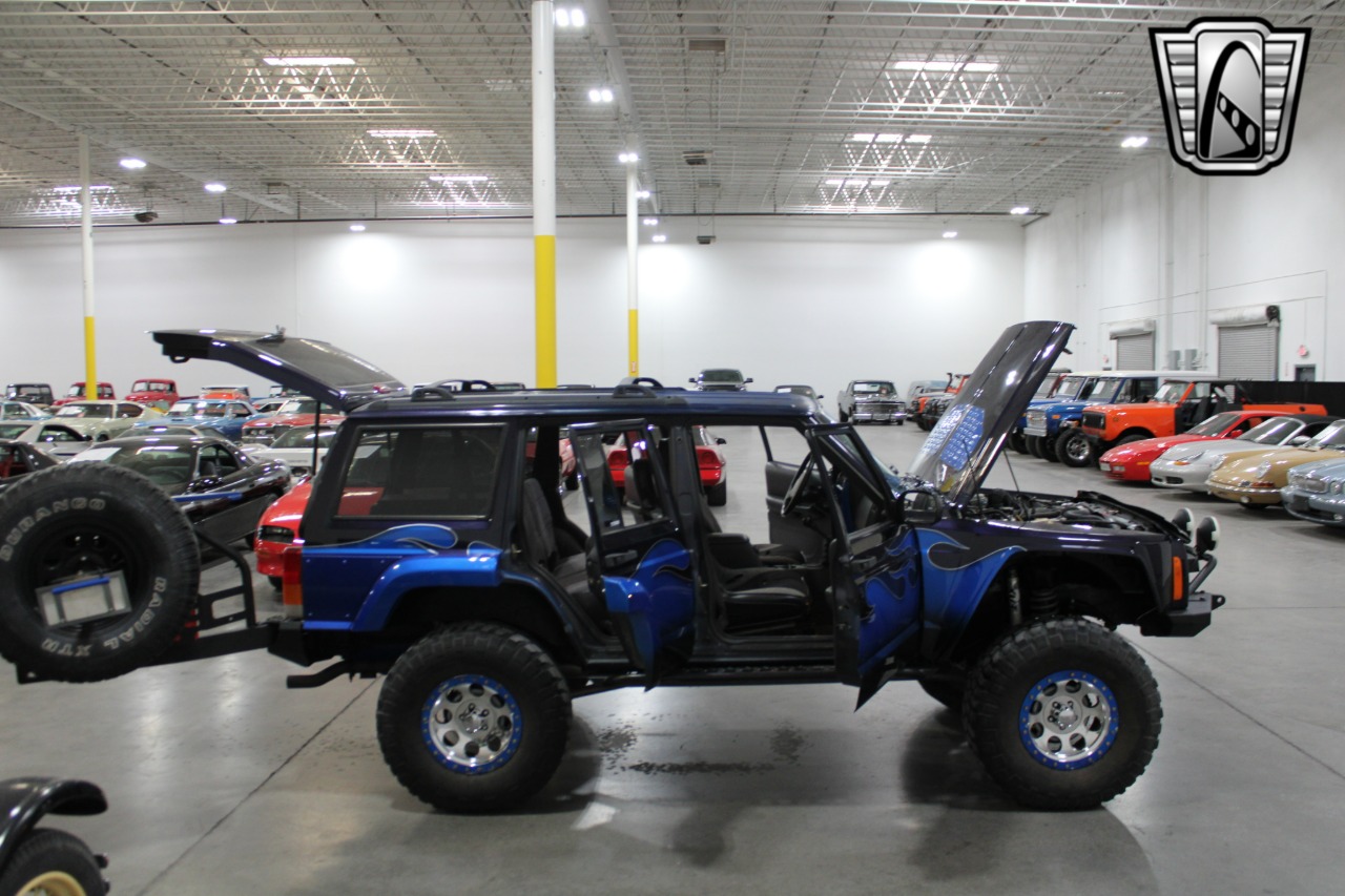 1999 Jeep Cherokee 9