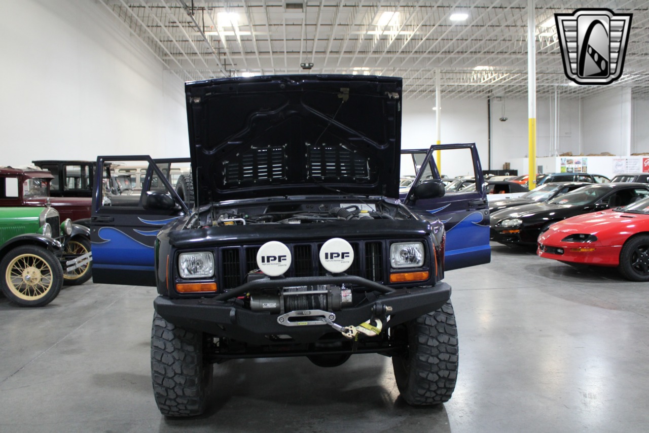 1999 Jeep Cherokee 10