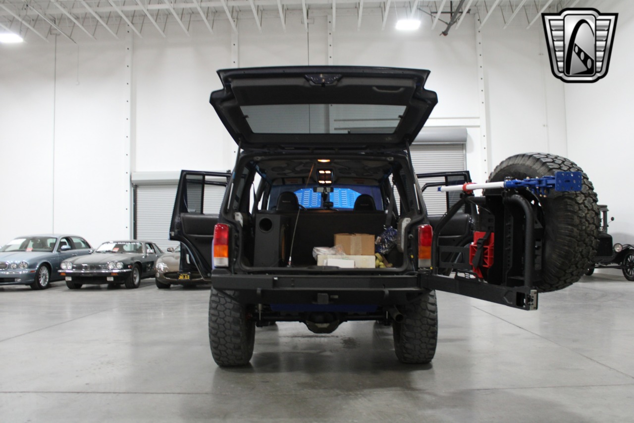 1999 Jeep Cherokee 69