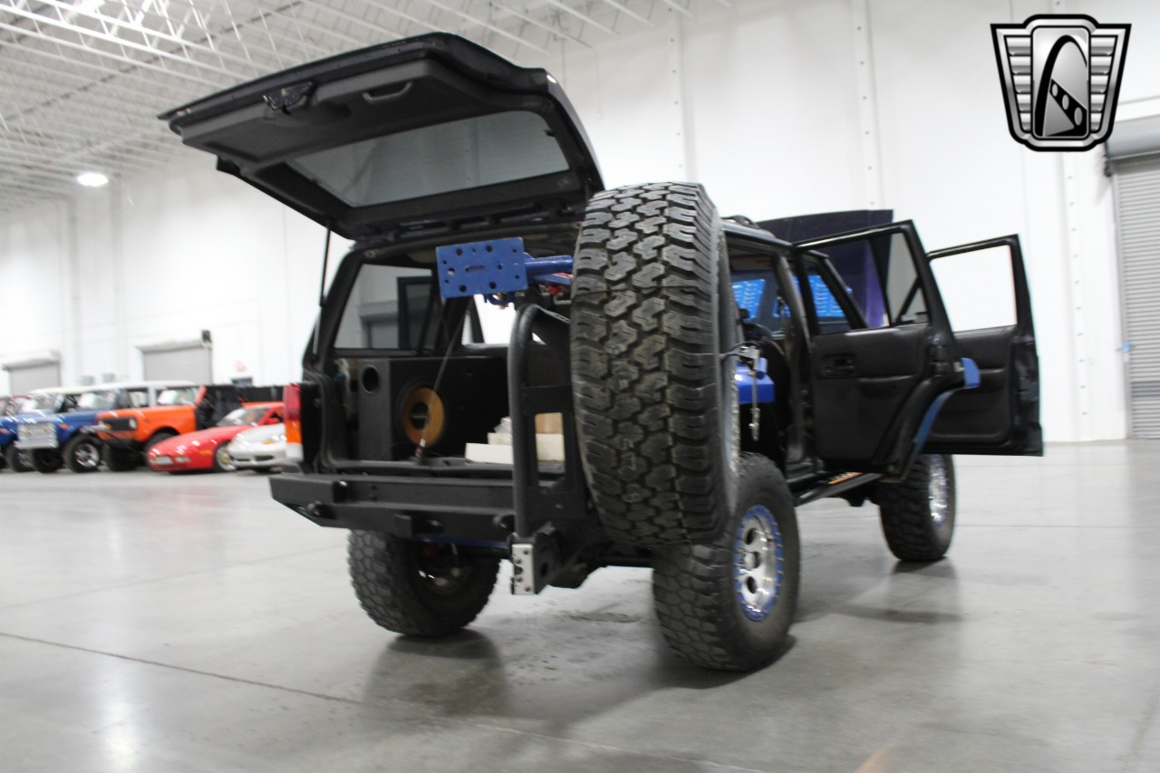 1999 Jeep Cherokee 70