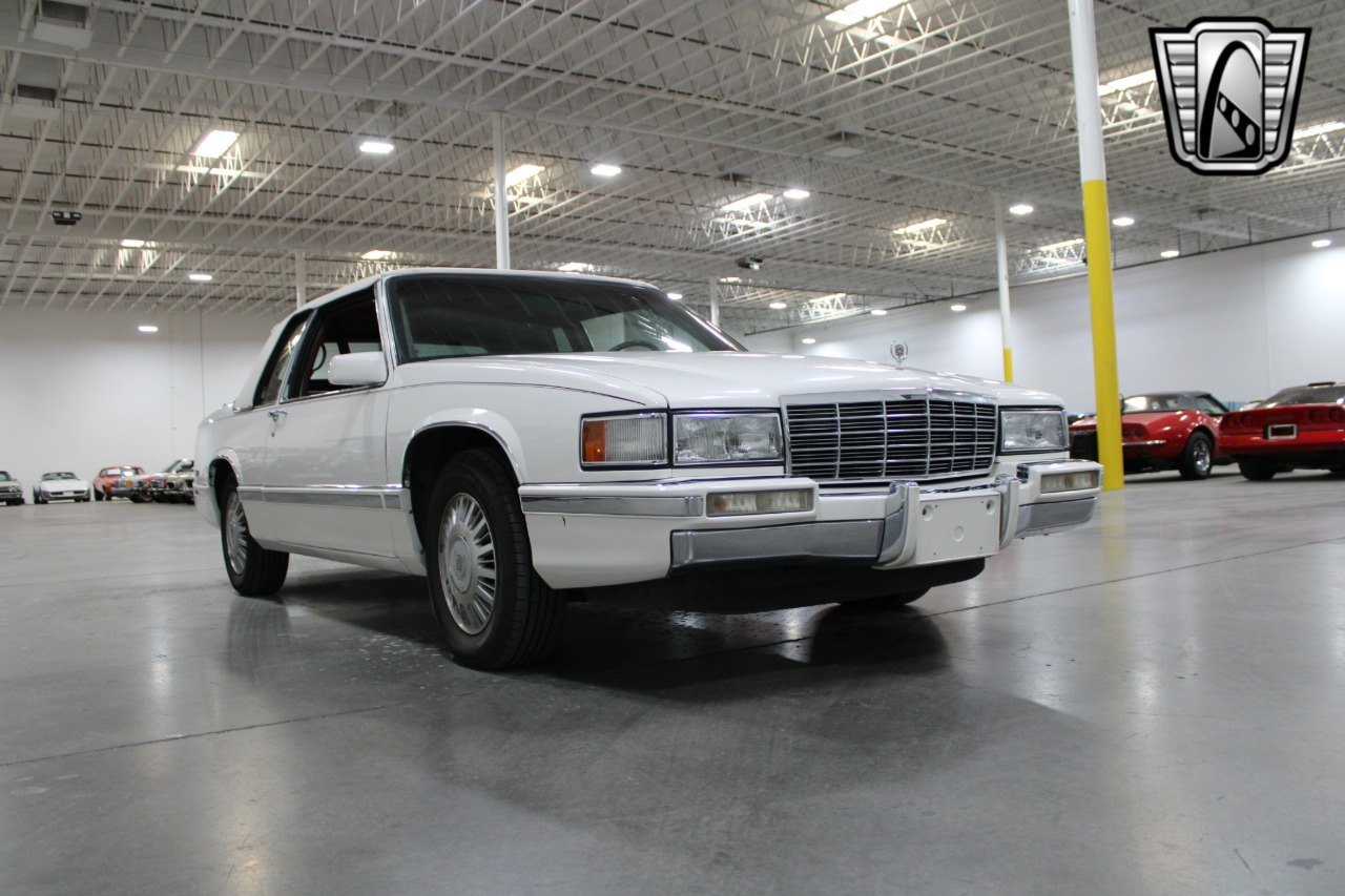1992 Cadillac DeVille 54