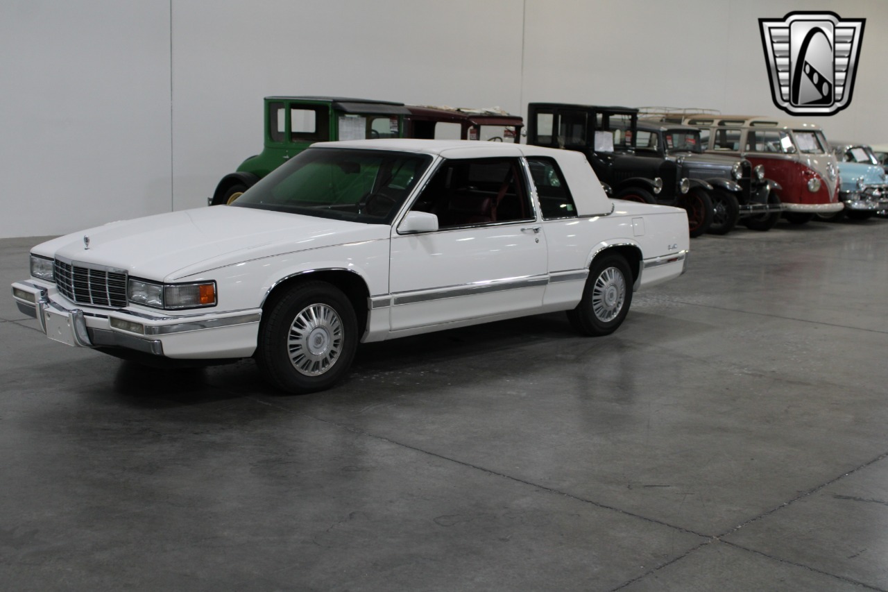 1992 Cadillac DeVille 33