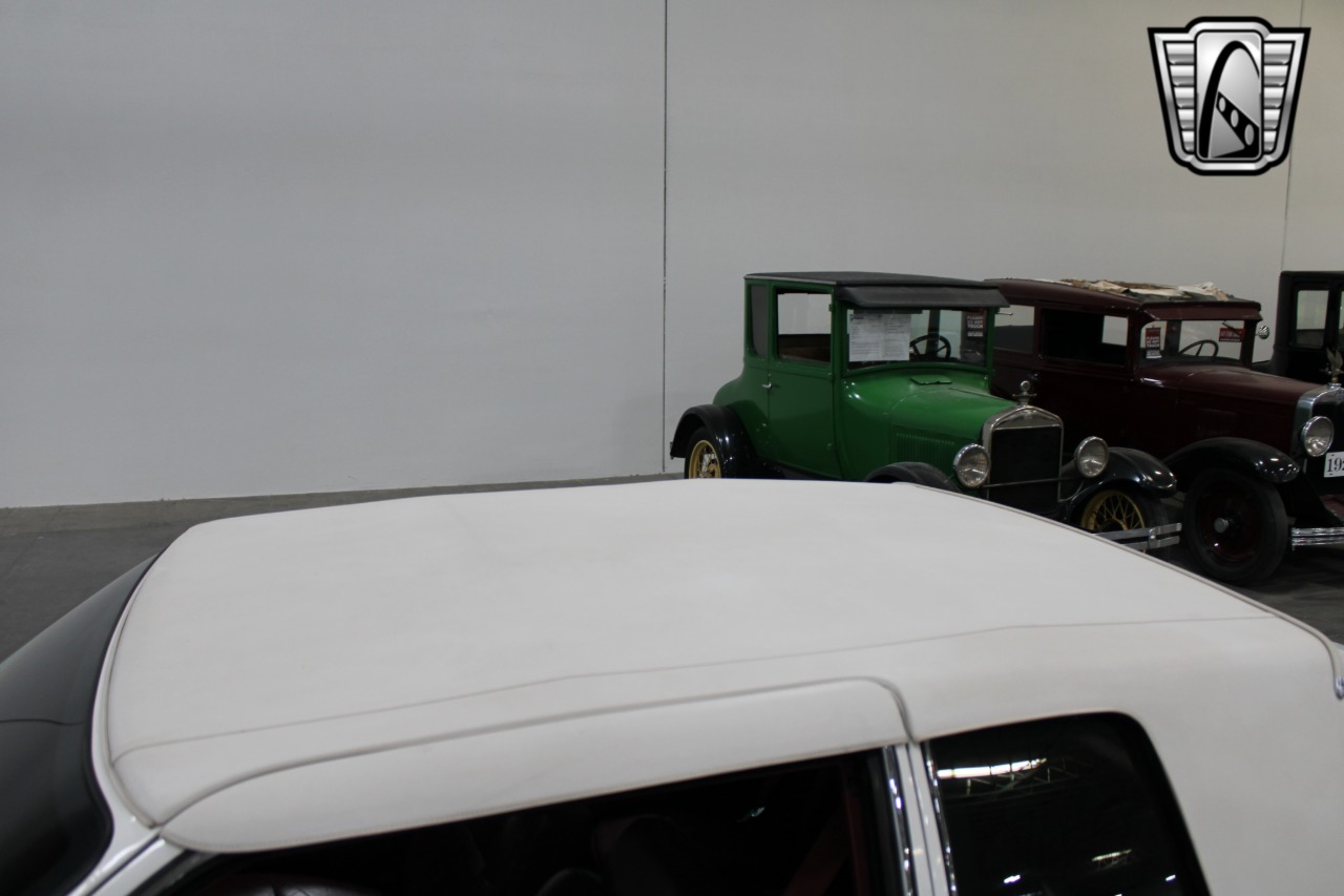 1992 Cadillac DeVille 10