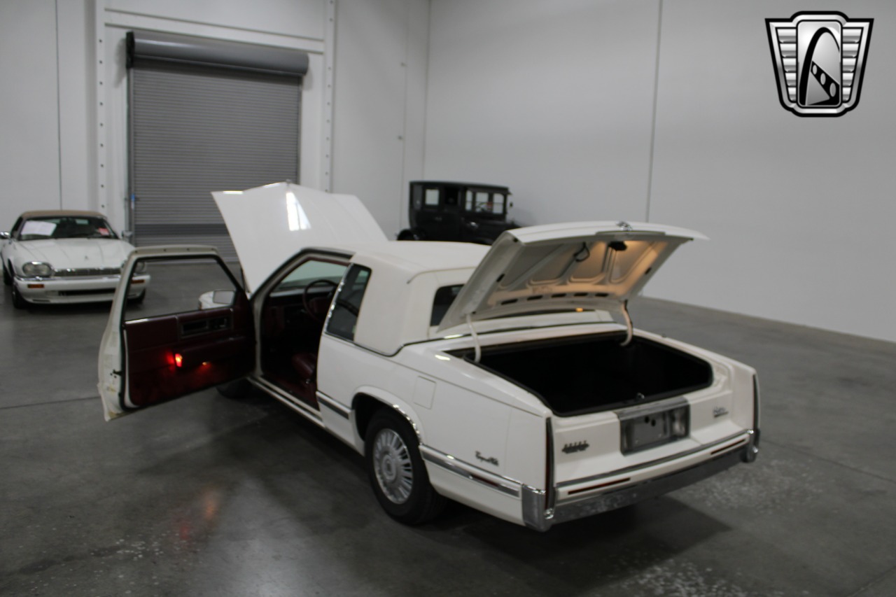 1992 Cadillac DeVille 56