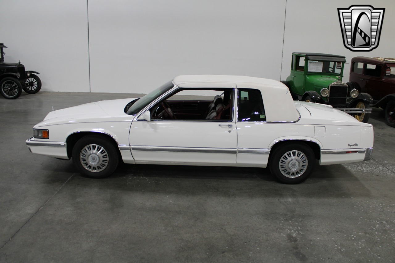 1992 Cadillac DeVille 37