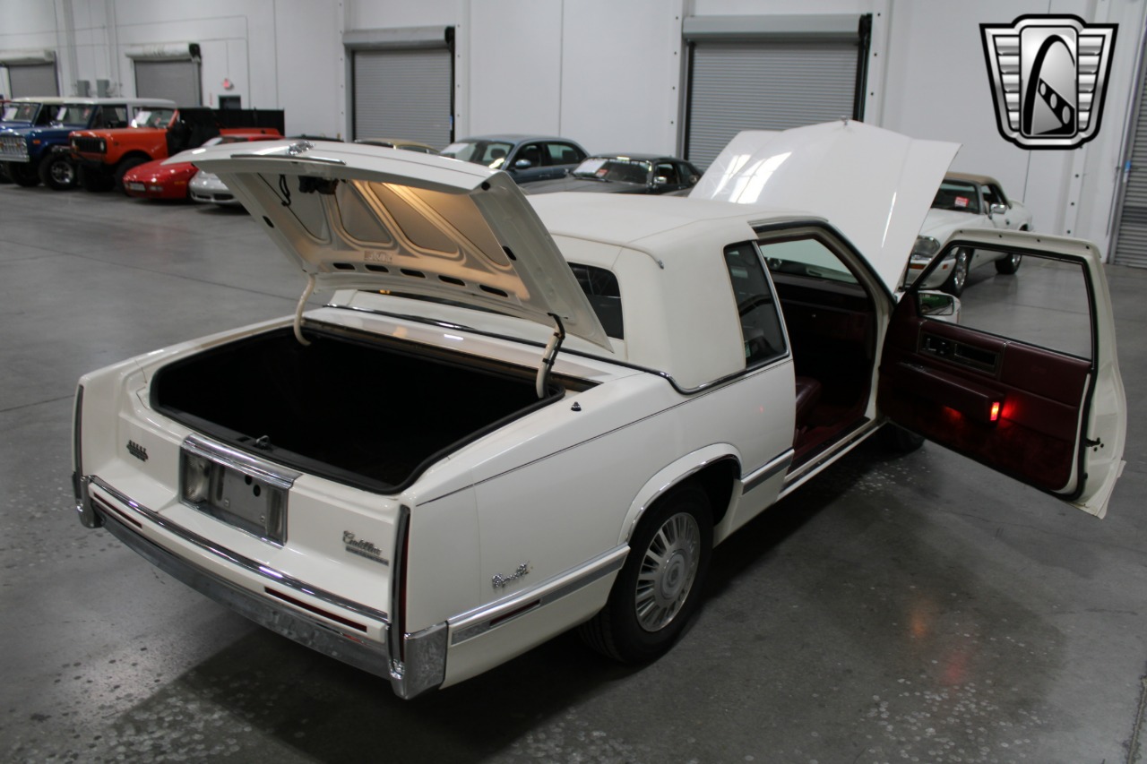 1992 Cadillac DeVille 57