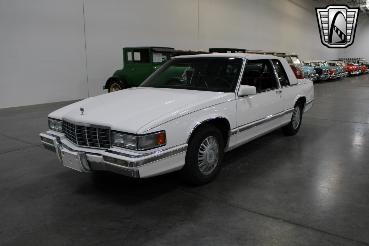 1992 Cadillac DeVille 43