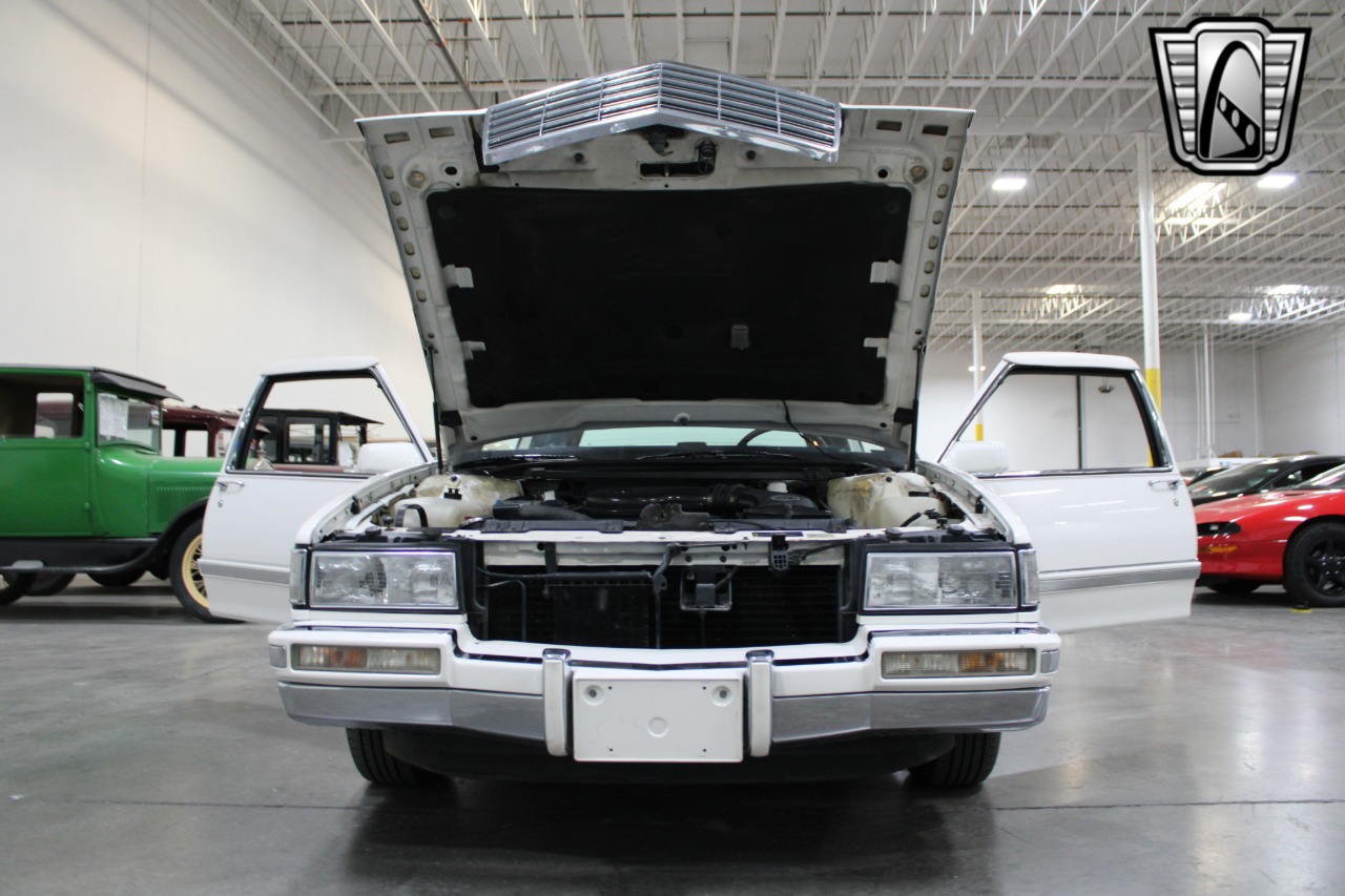 1992 Cadillac DeVille 67