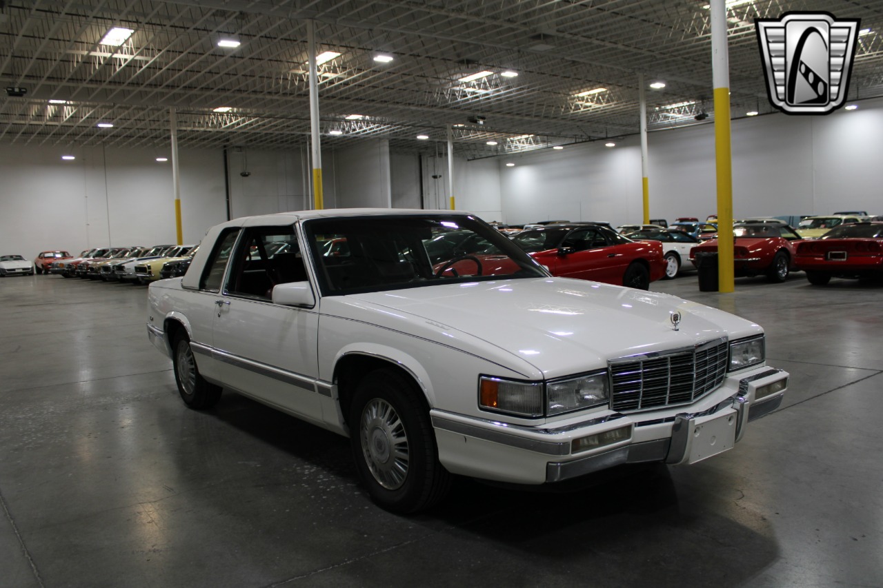 1992 Cadillac DeVille 46