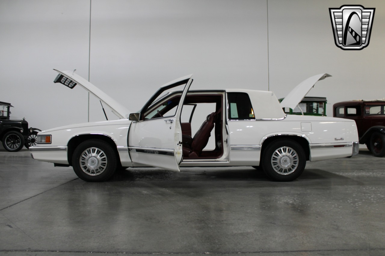 1992 Cadillac DeVille 69