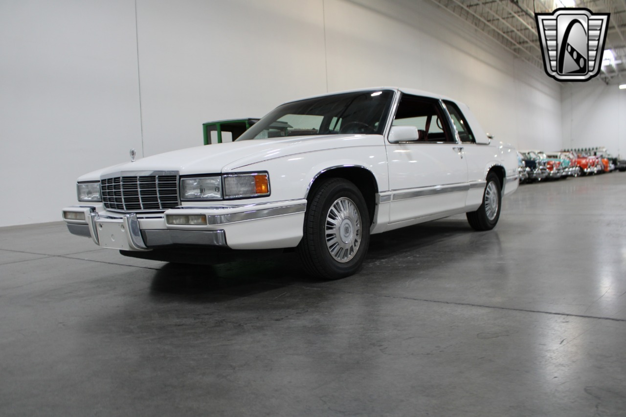 1992 Cadillac DeVille 48