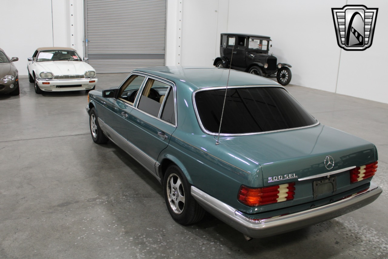 1981 Mercedes-Benz 500 SEL 37