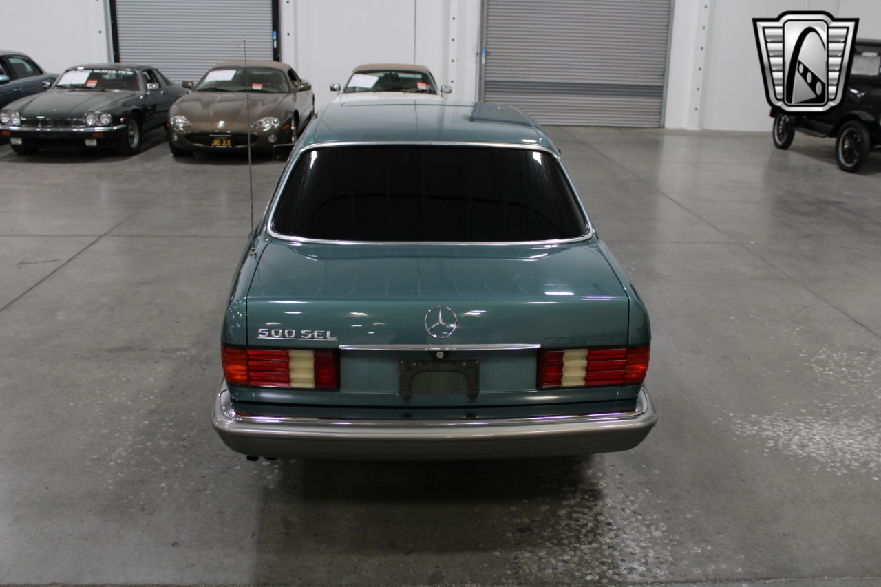 1981 Mercedes-Benz 500 SEL 38