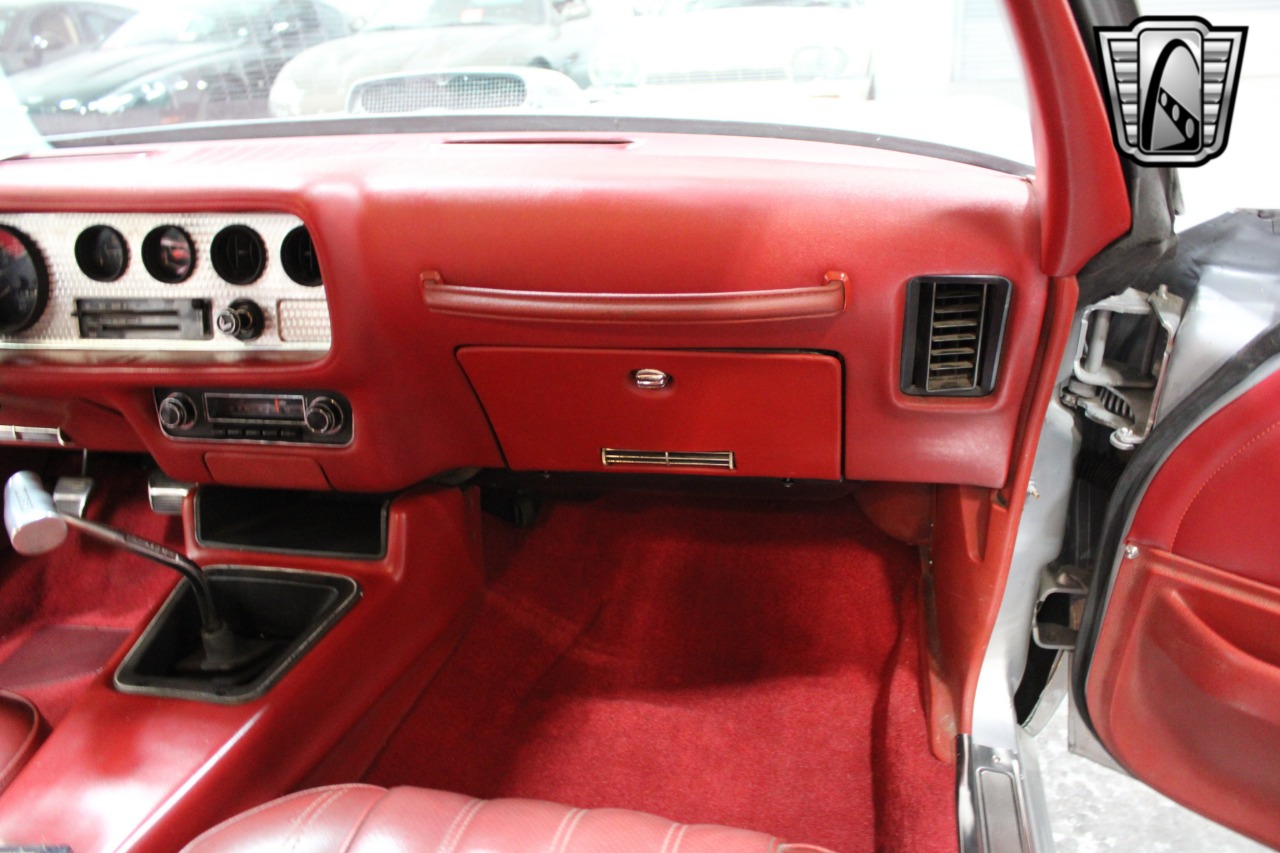 1976 Pontiac Firebird 22