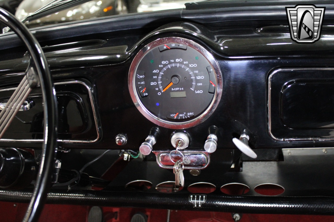 1960 Morris Minor 19