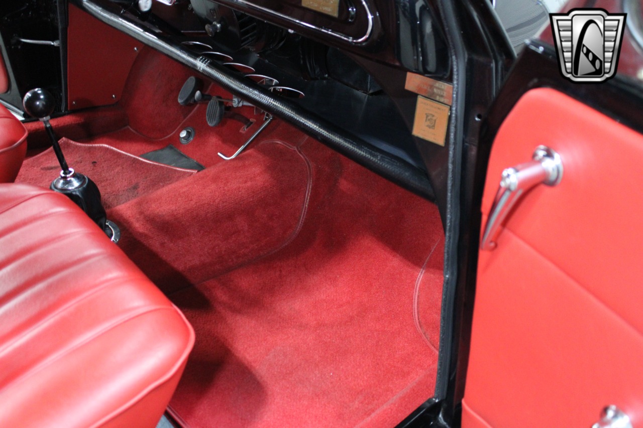 1960 Morris Minor 21