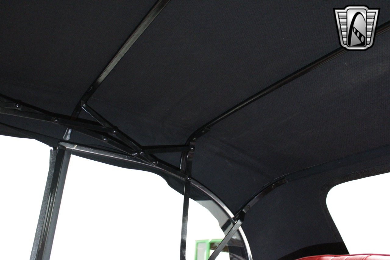 1960 Morris Minor 14