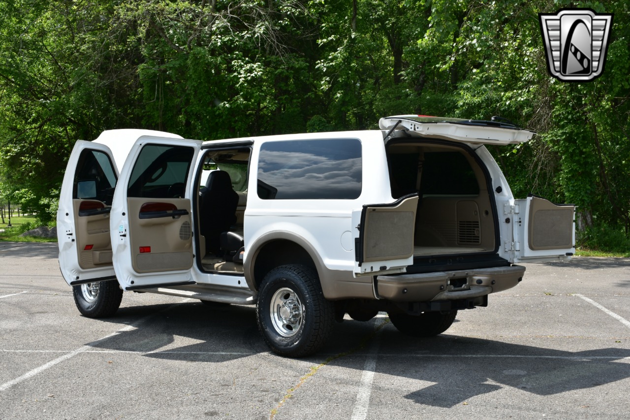 2005 Ford Excursion 41