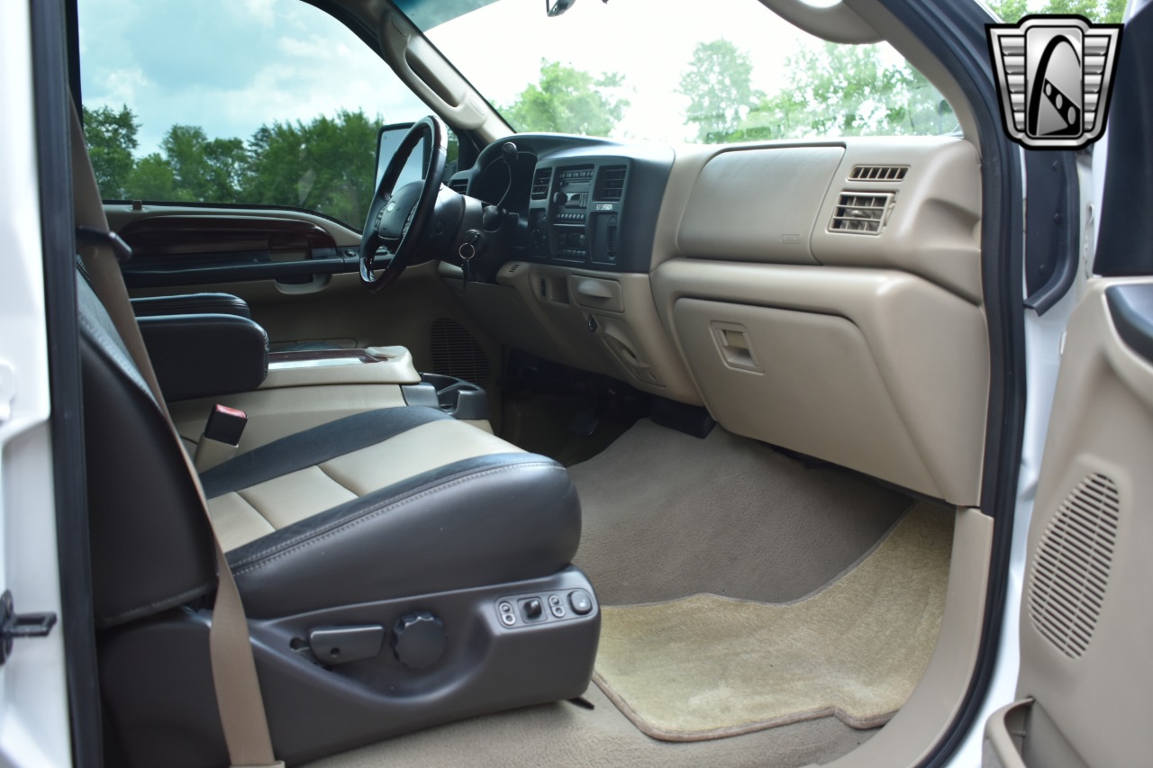 2005 Ford Excursion 83