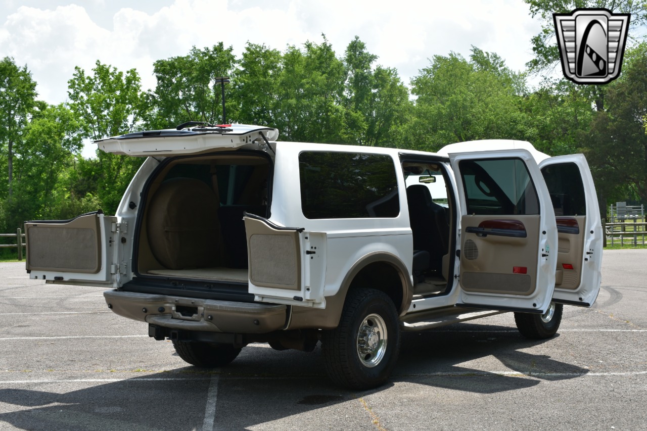 2005 Ford Excursion 43
