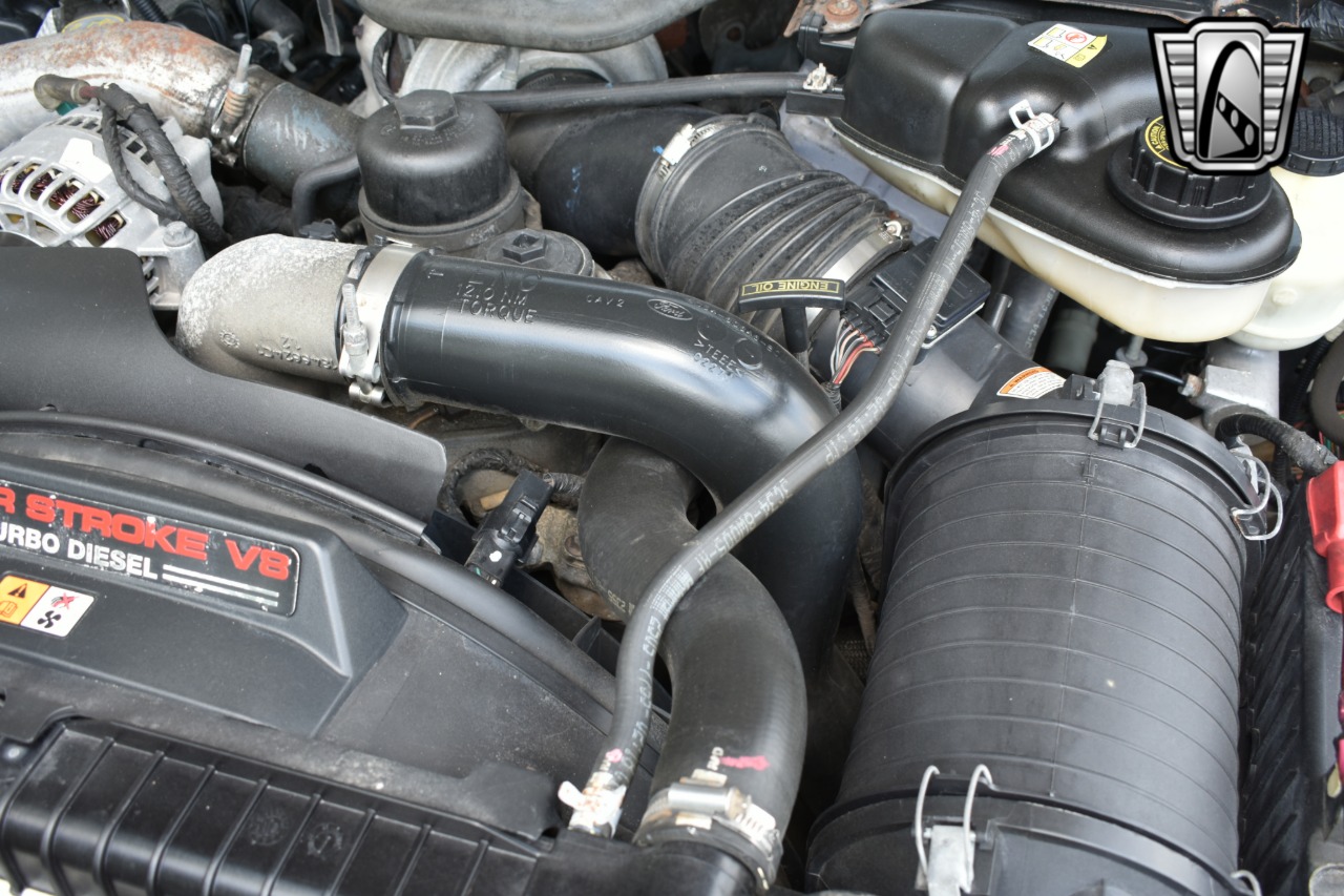 2005 Ford Excursion 14