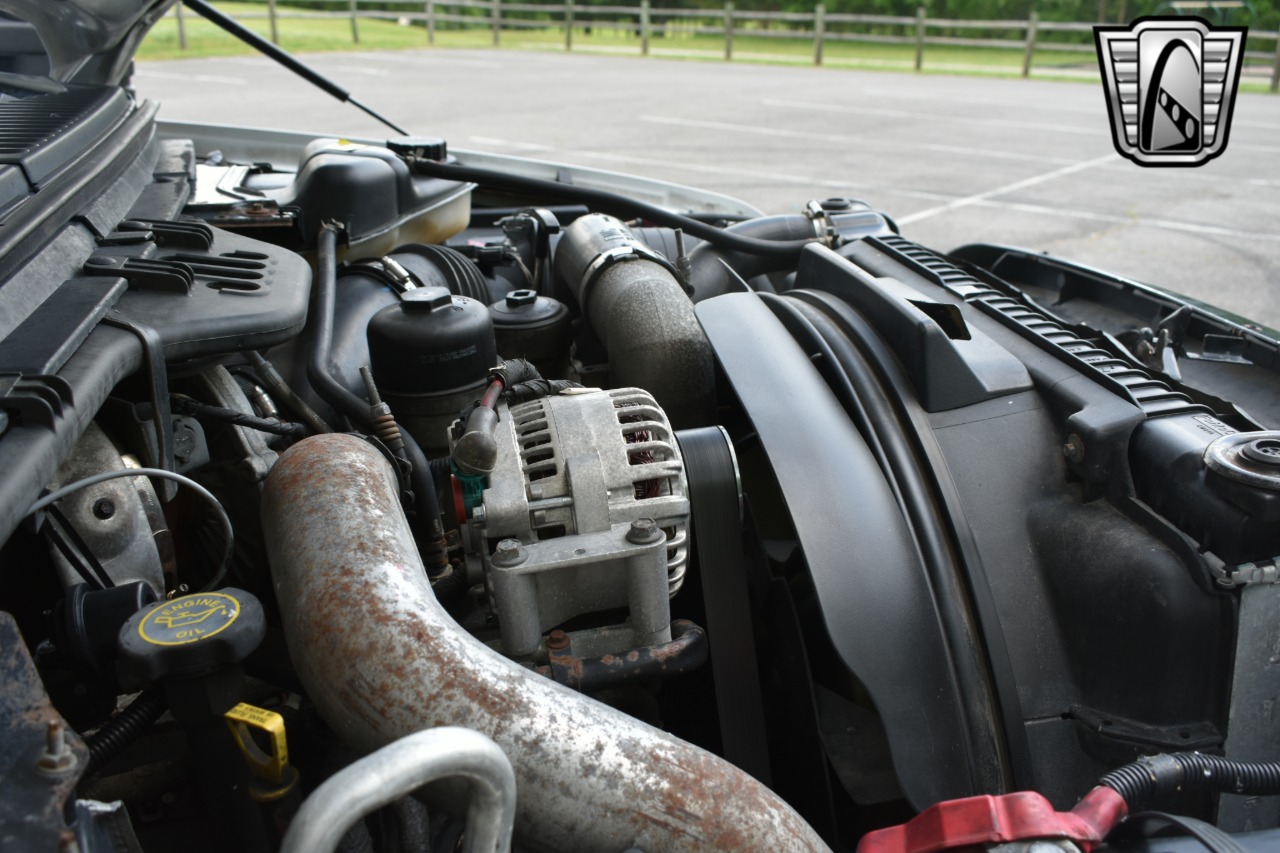 2005 Ford Excursion 16