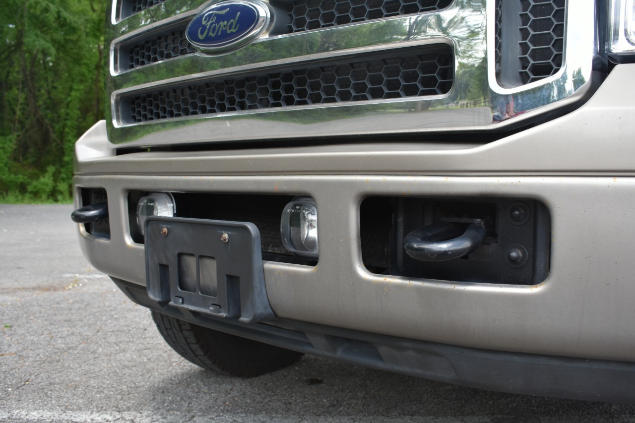 2005 Ford Excursion 50