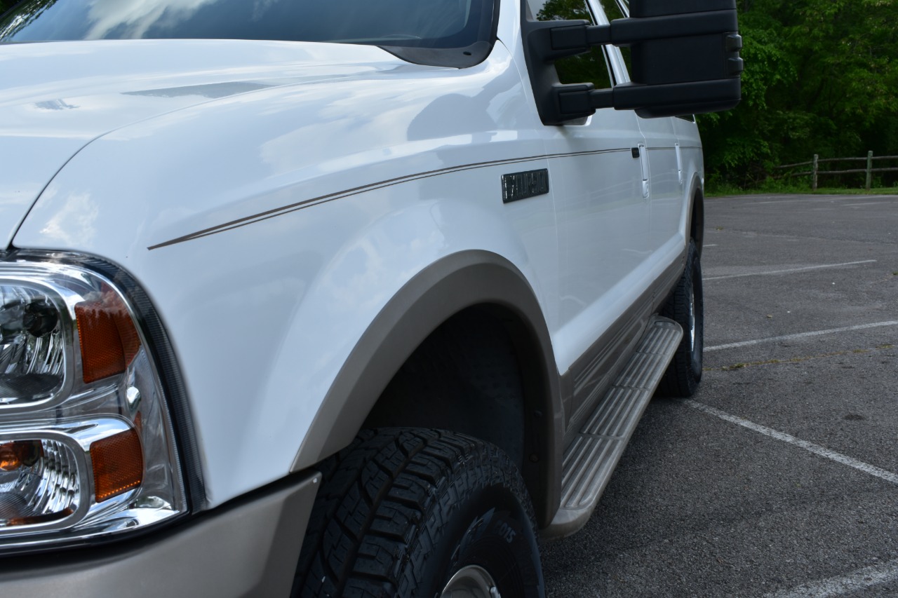 2005 Ford Excursion 52