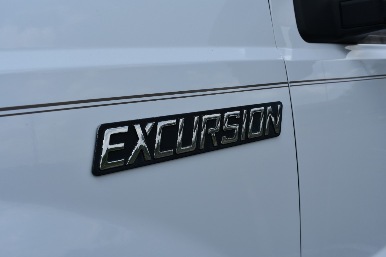 2005 Ford Excursion 53
