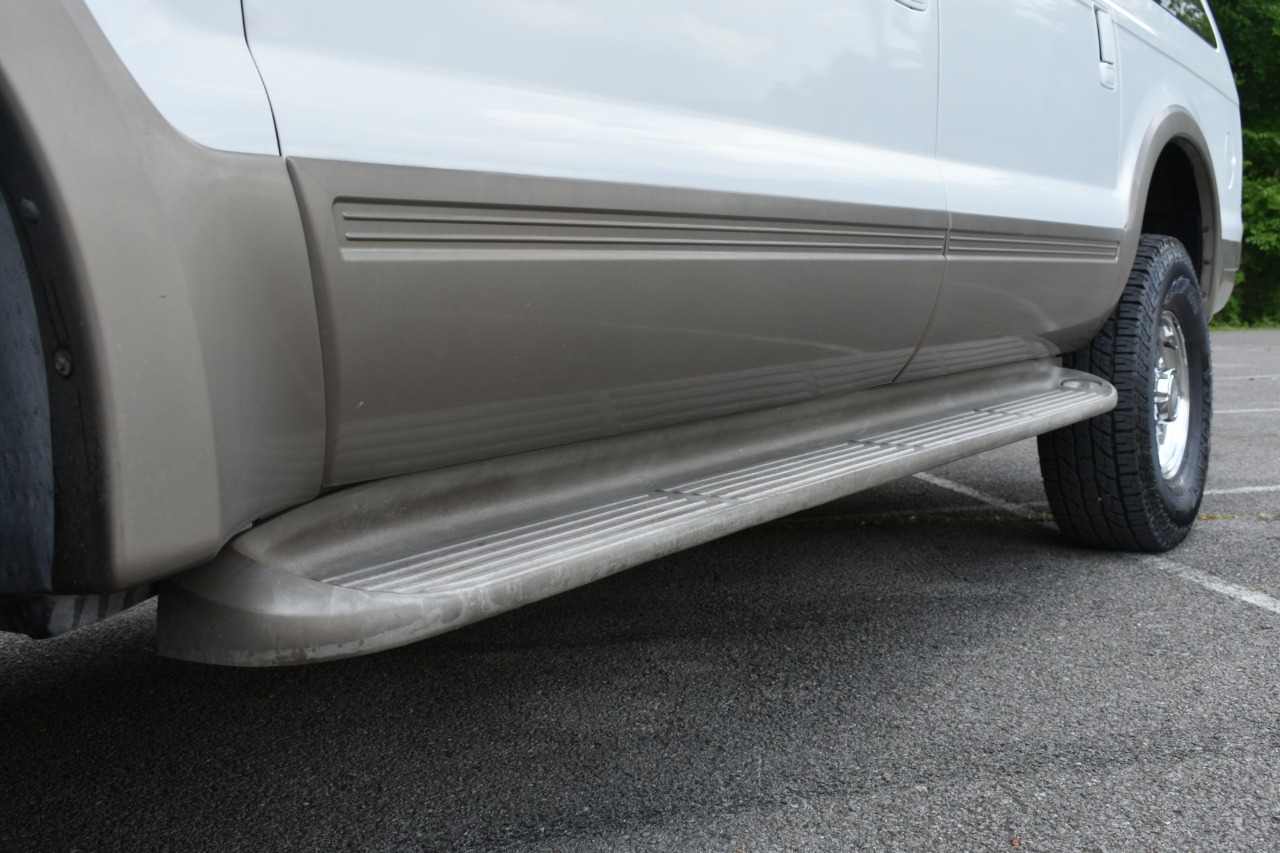 2005 Ford Excursion 55