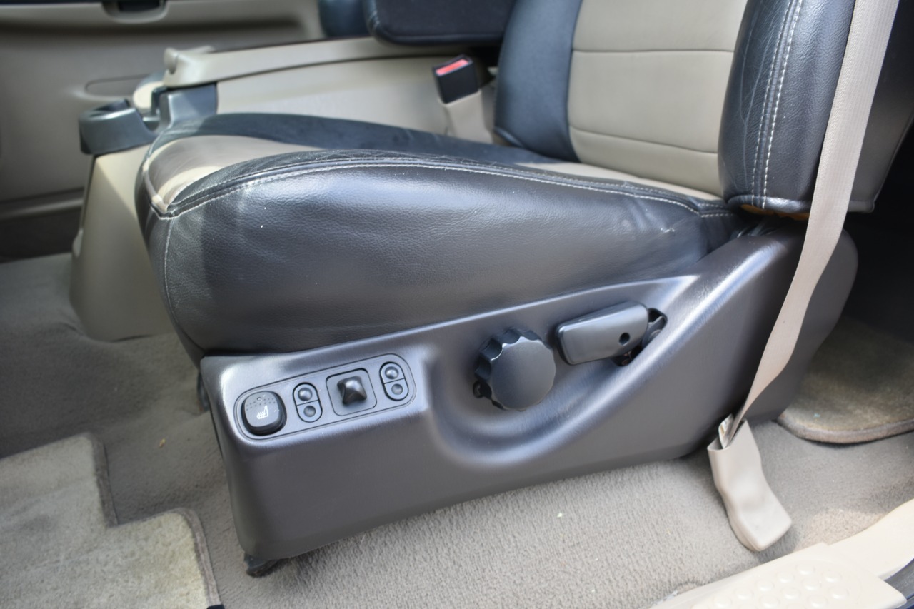 2005 Ford Excursion 78