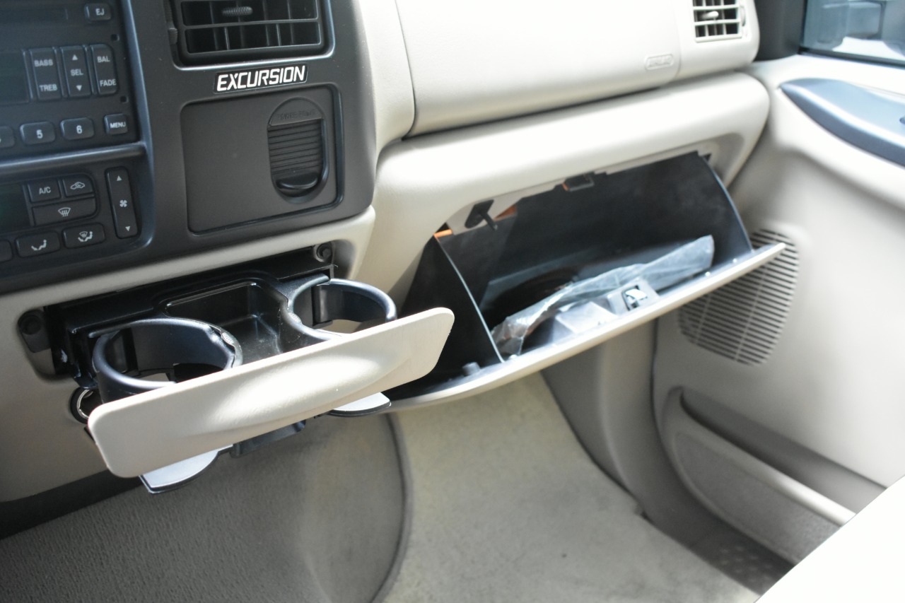 2005 Ford Excursion 80