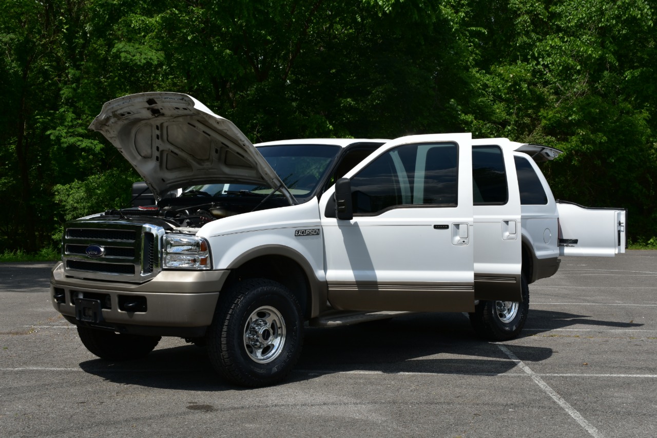 2005 Ford Excursion 9
