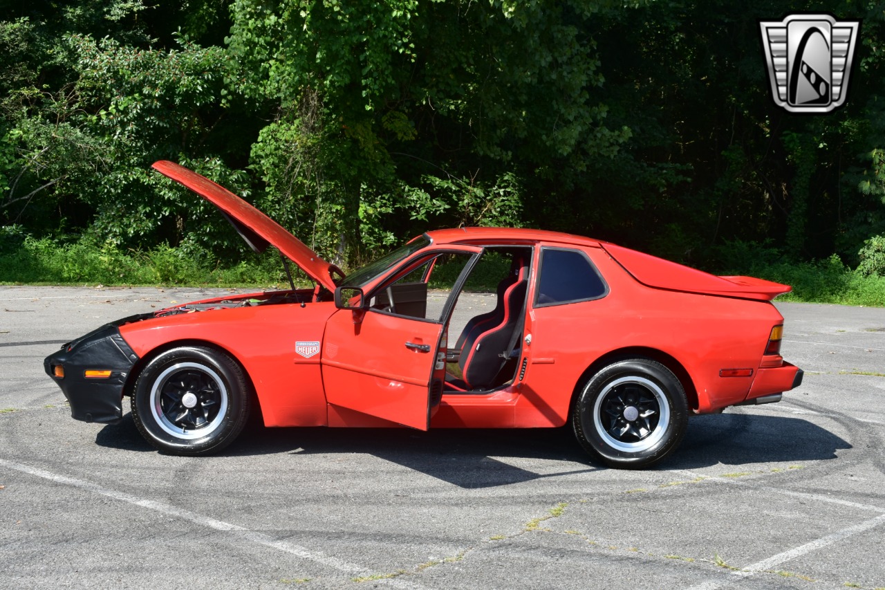1983 Porsche 944 43