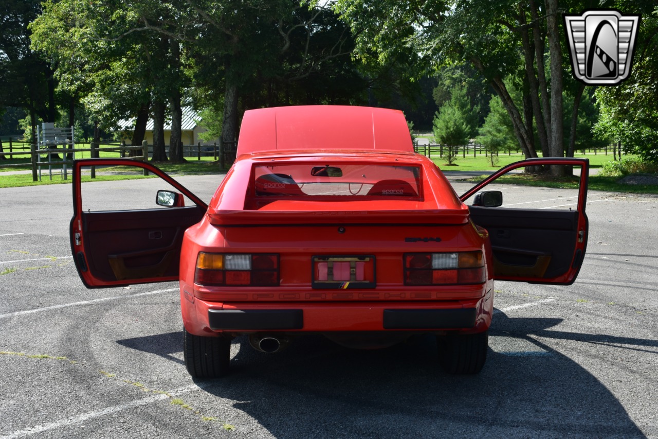 1983 Porsche 944 44