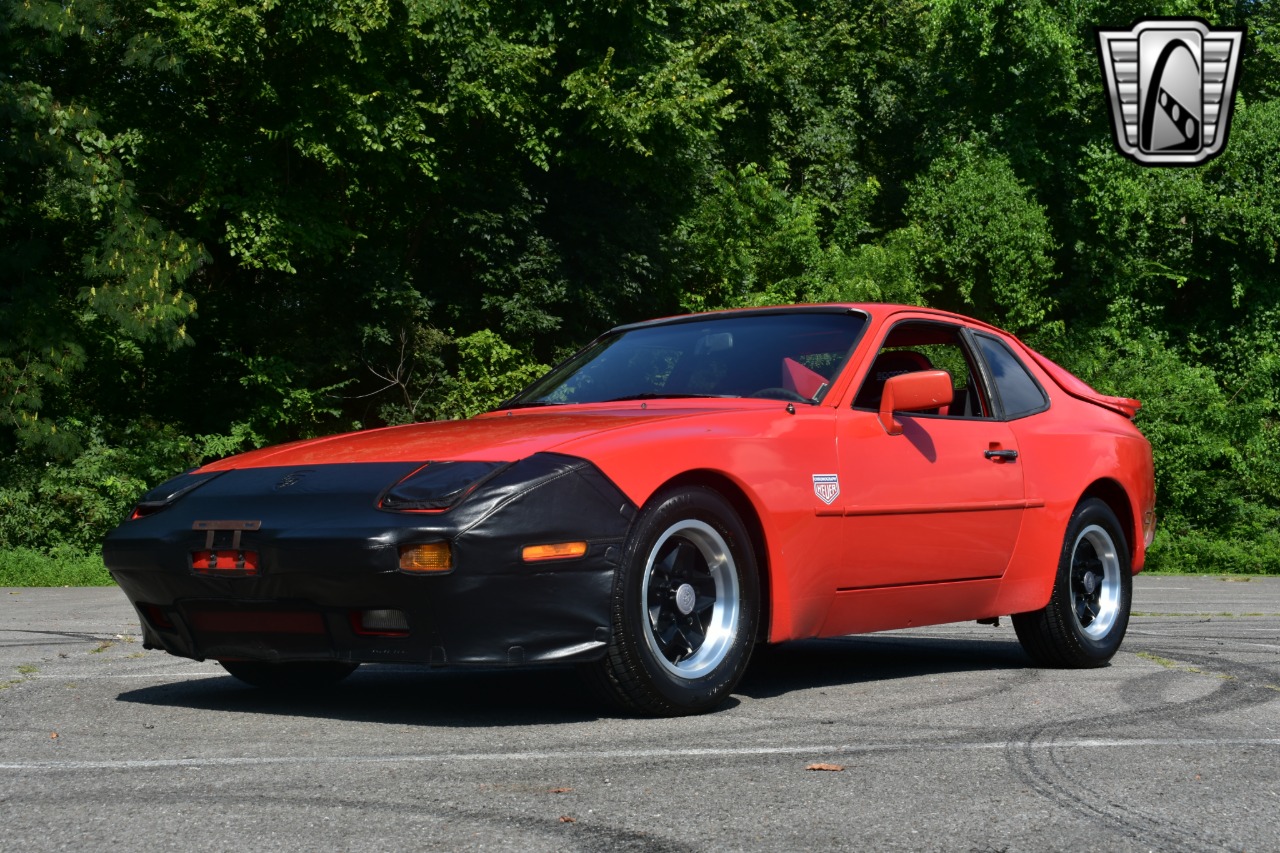 1983 Porsche 944 2