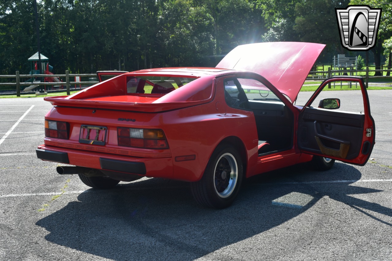 1983 Porsche 944 8