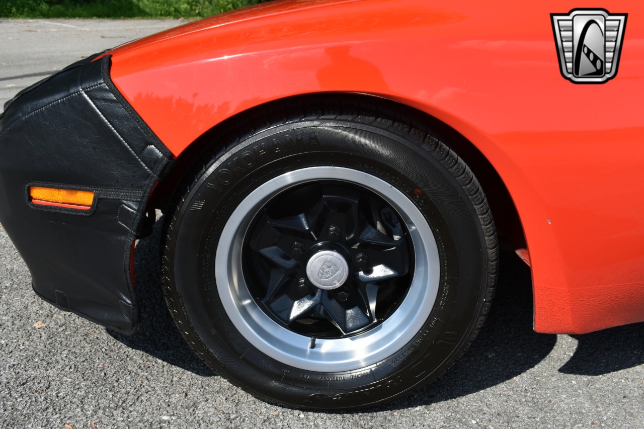 1983 Porsche 944 64