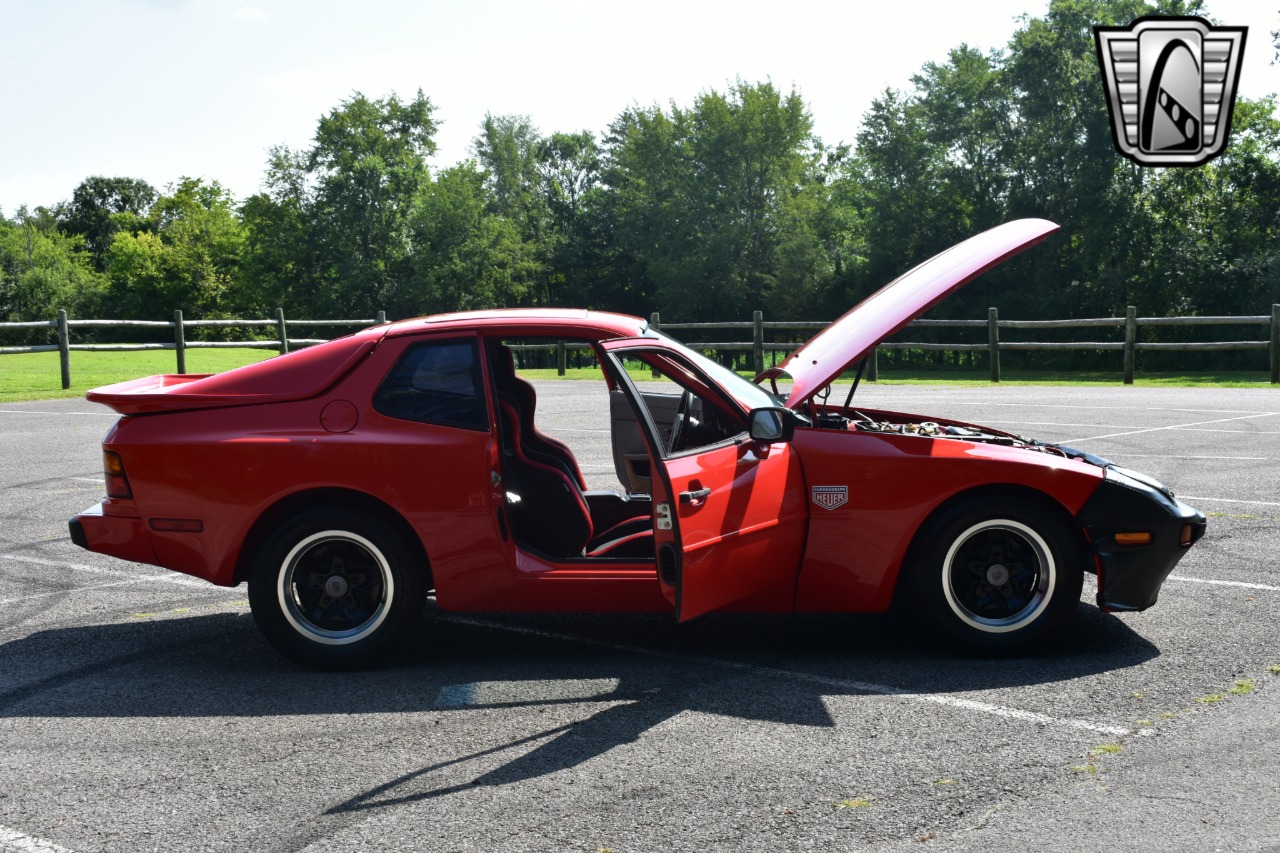 1983 Porsche 944 45