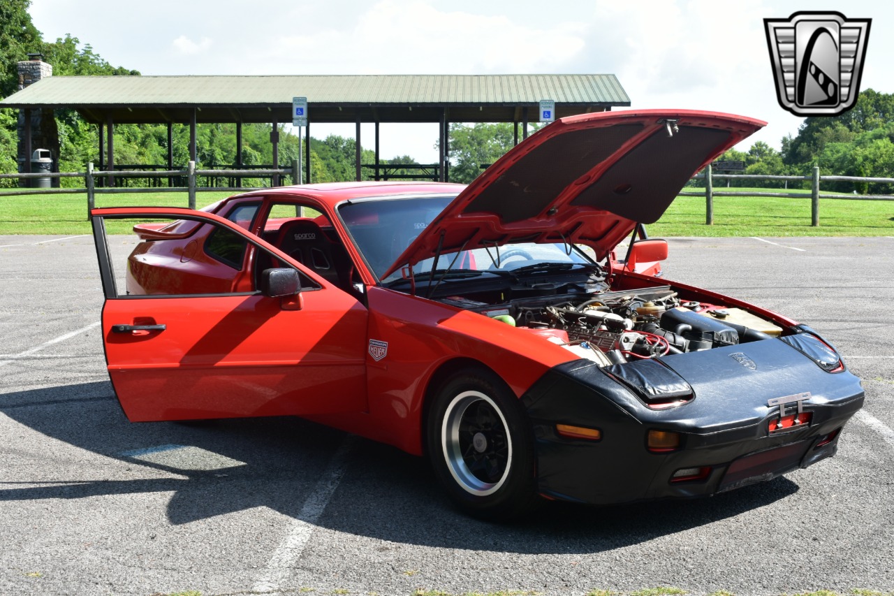 1983 Porsche 944 9