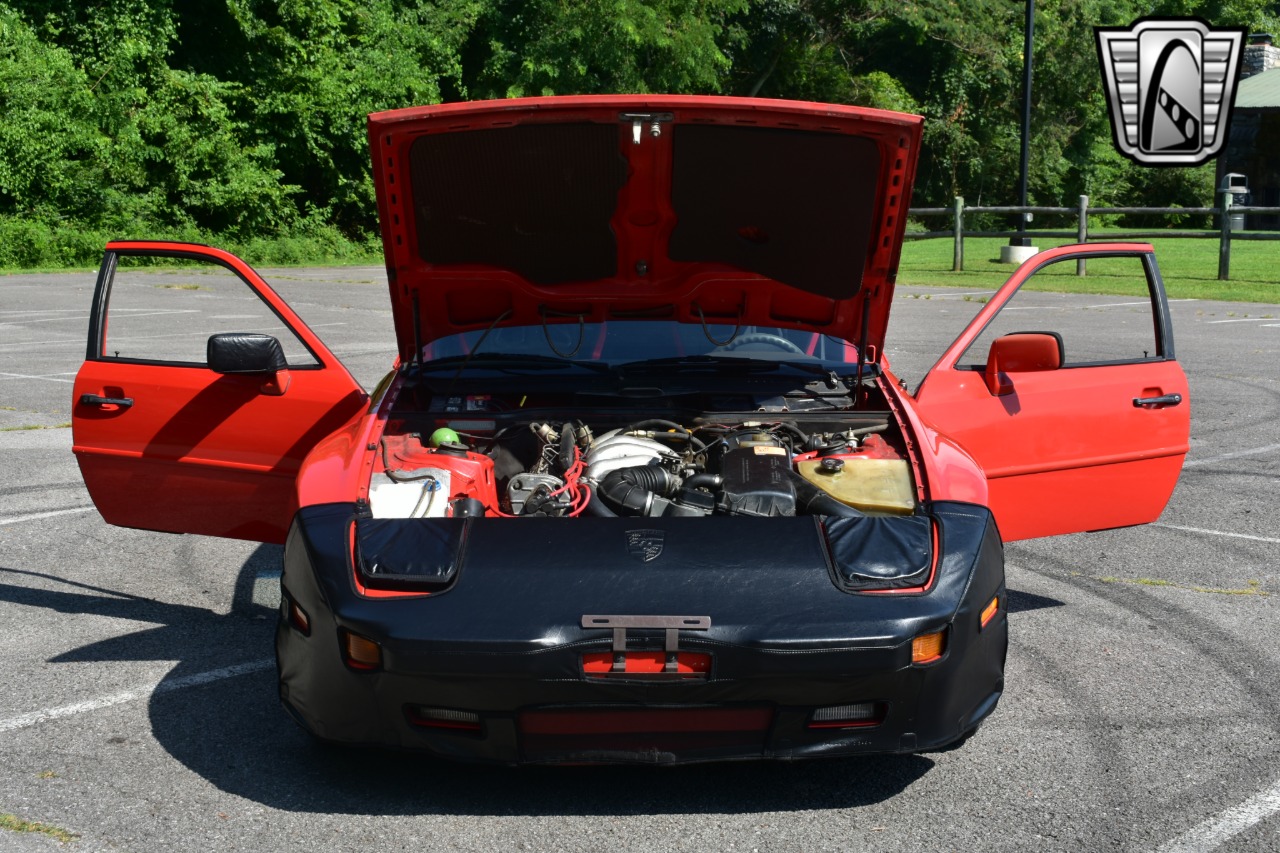 1983 Porsche 944 46