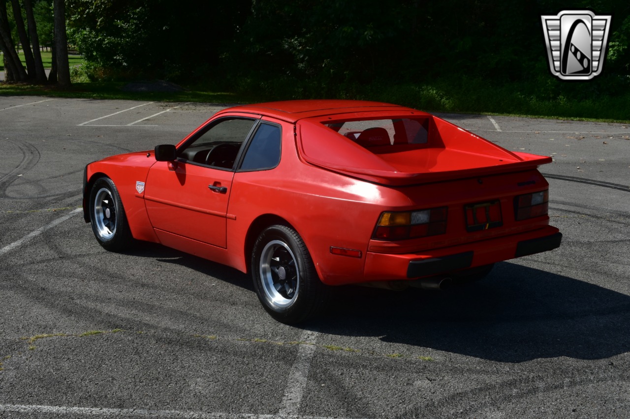 1983 Porsche 944 28