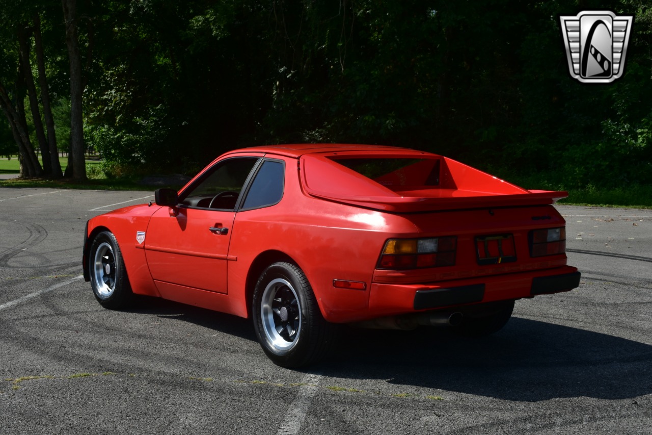 1983 Porsche 944 29