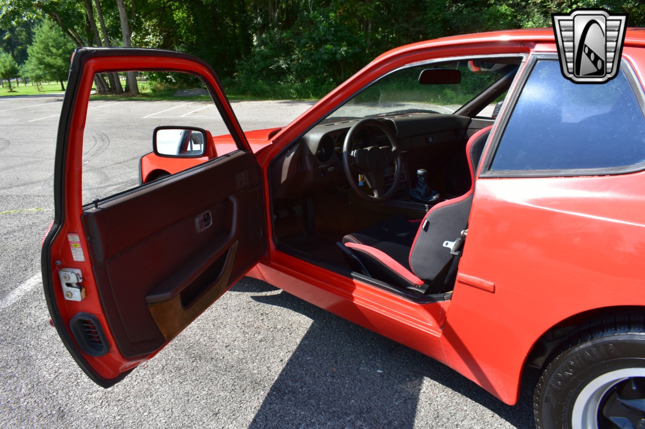 1983 Porsche 944 17