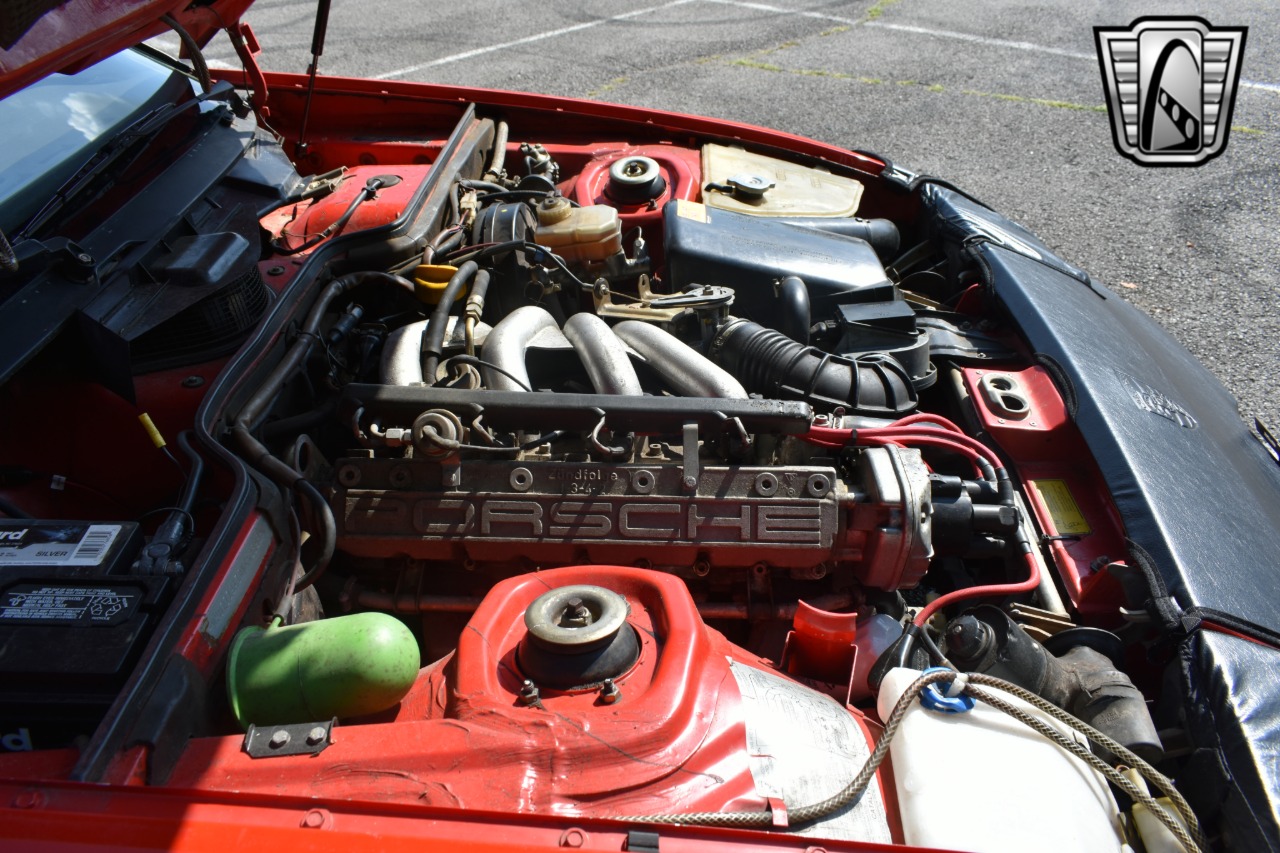 1983 Porsche 944 48