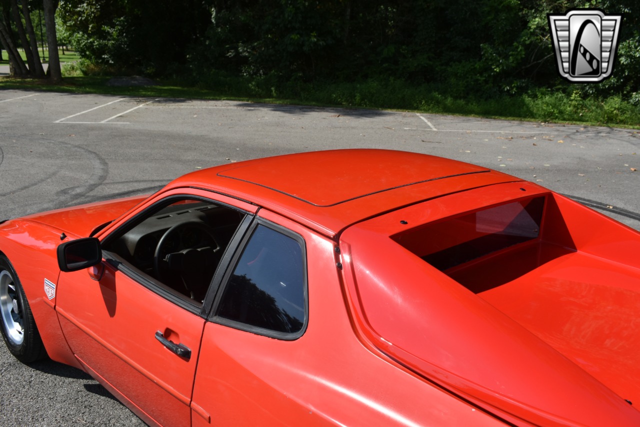 1983 Porsche 944 73
