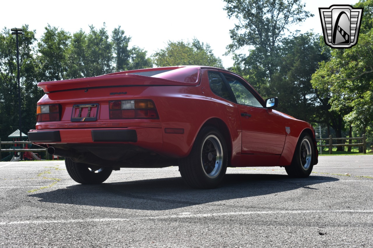 1983 Porsche 944 4