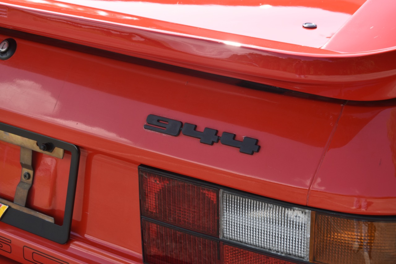 1983 Porsche 944 77