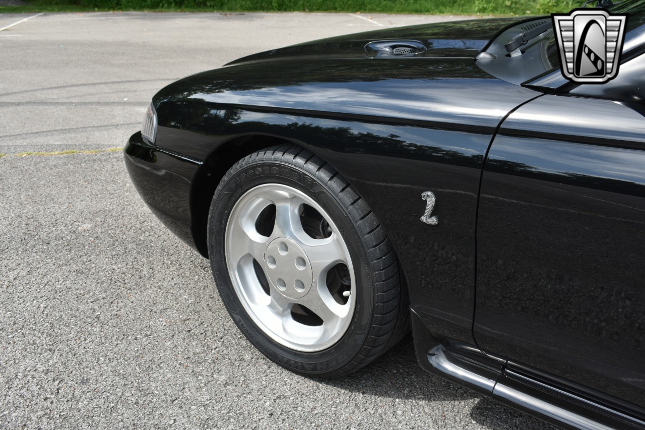 1995 Ford Mustang SVT Cobra 70