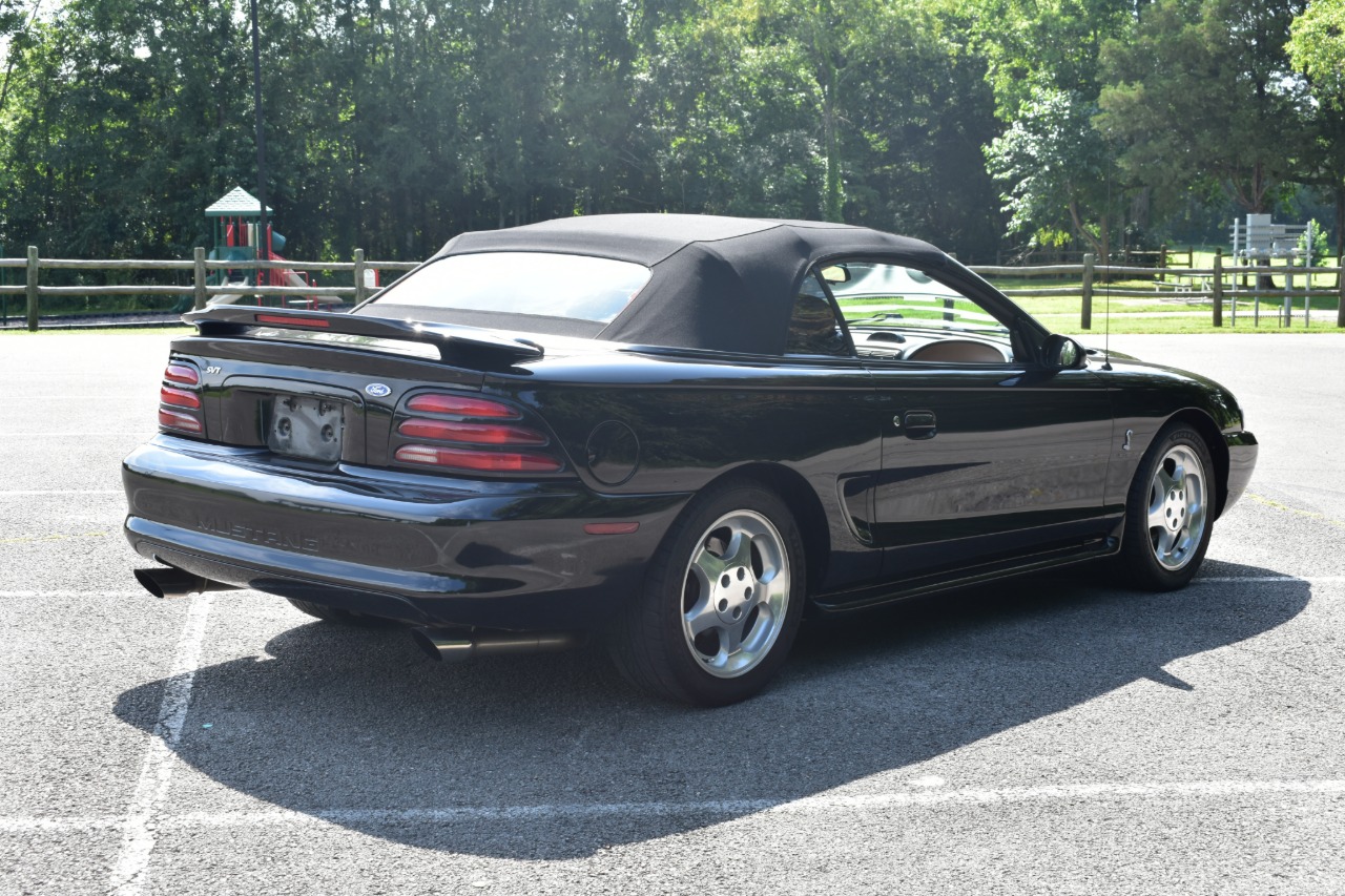 1995 Ford Mustang SVT Cobra 4